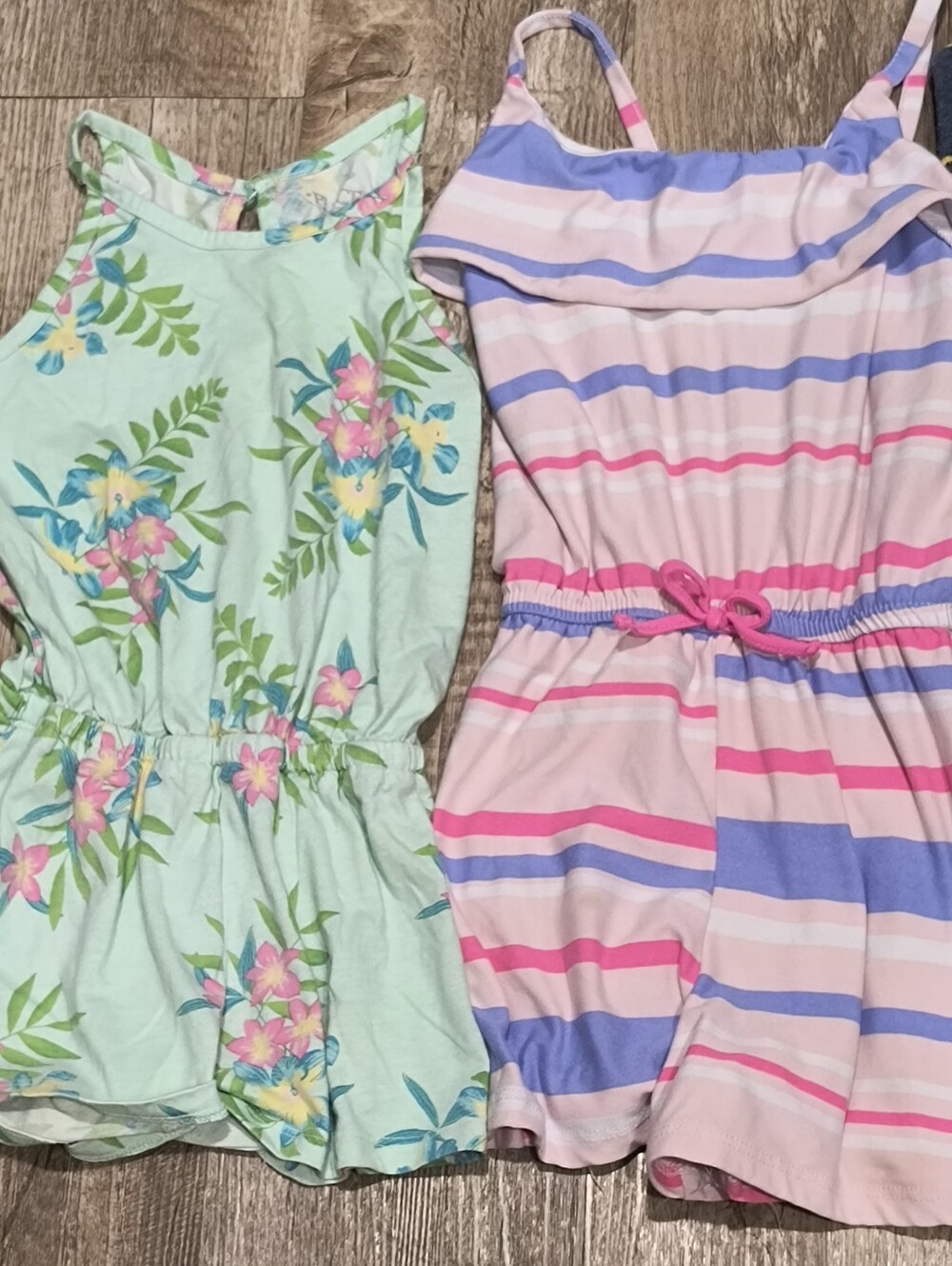 Girls Rompers - Picture 2 of 3